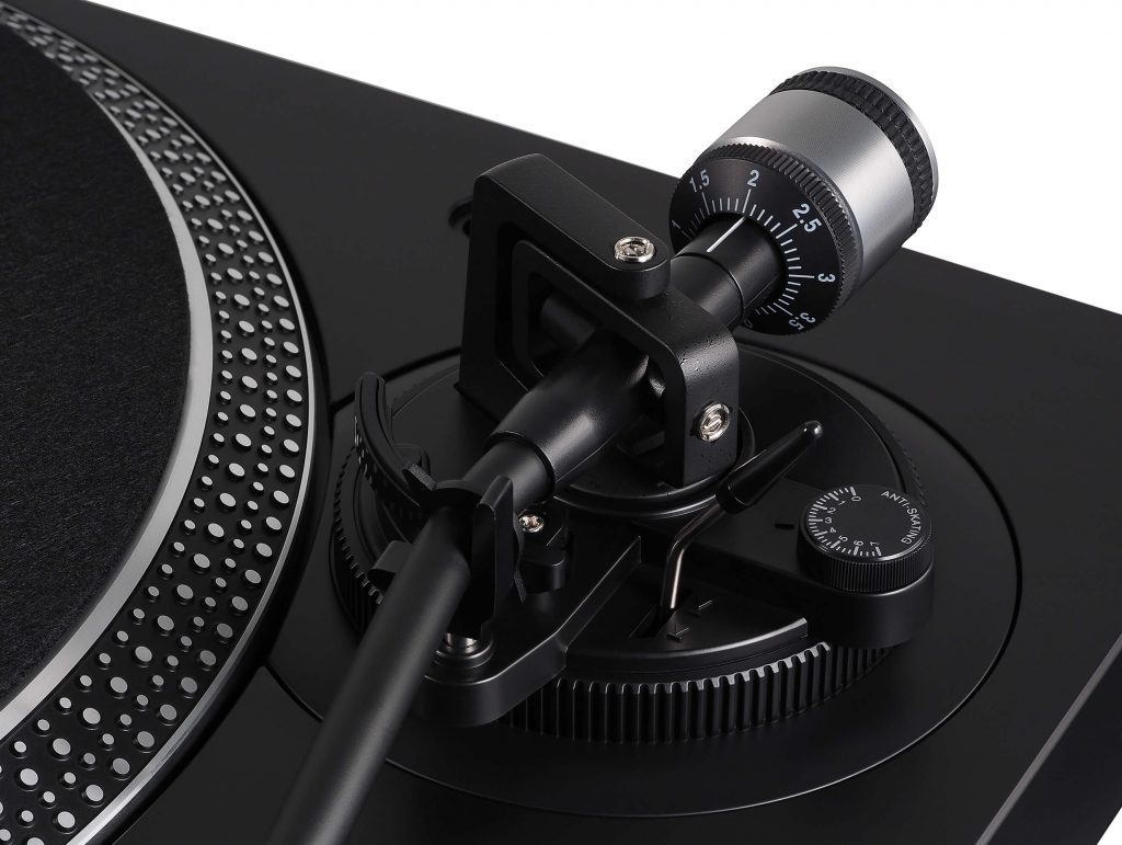 7 Reasons To Buy the Audio-Technica AT-LP120XUSB