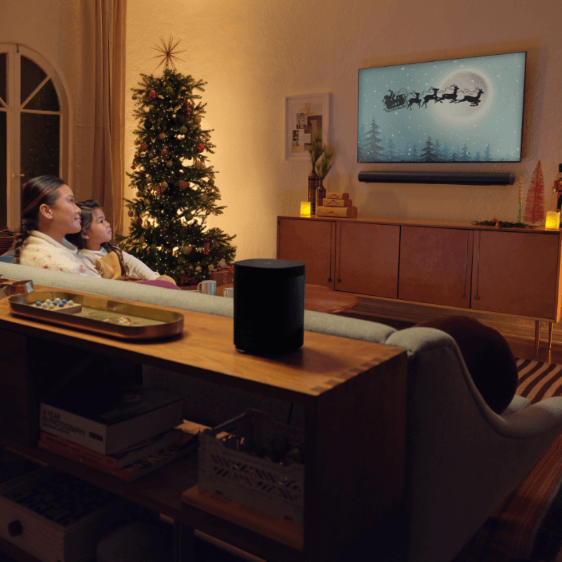 Christmas-Gift-Guide-Smart-Home-Sounds-Hero-Family