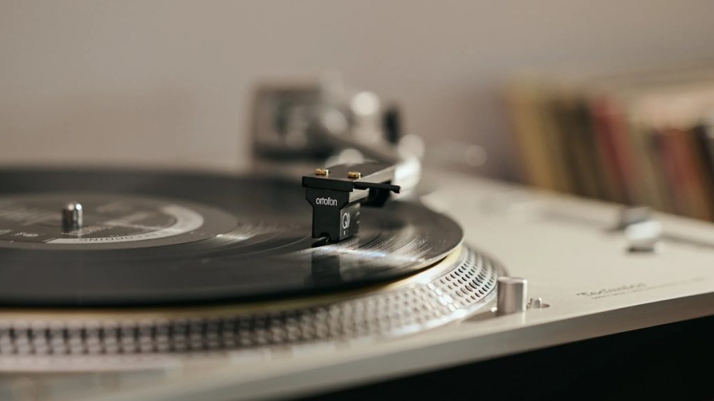 Ortofon Quintet Series cartridge being used on a vinyl record